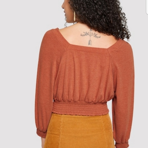 OFF THE SHOULDER CROP TOP - Picture 3 of 5